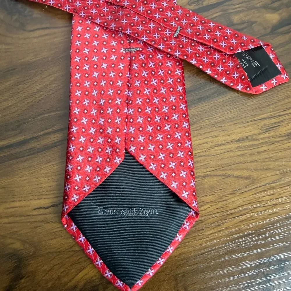 Ermenegildo Zegna Mens Geometric Tie Size 60X3.5 Red 100% Silk Made in Italy‎